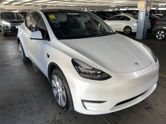 TESLA MODEL Y 2023 7SAYGDEE8PA037772 image TESLA MODEL Y 2023 7SAYGDEE8PA037772 image